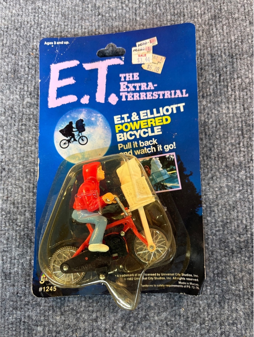 1982 LJN Toys - E.T. The Extra-Terrestrial Elliott On Bicycle - Action Figure